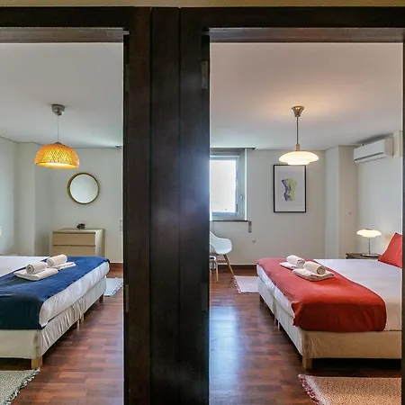 Apartment Lovelystay - Spacious 3br Flat With Ac And Balcony